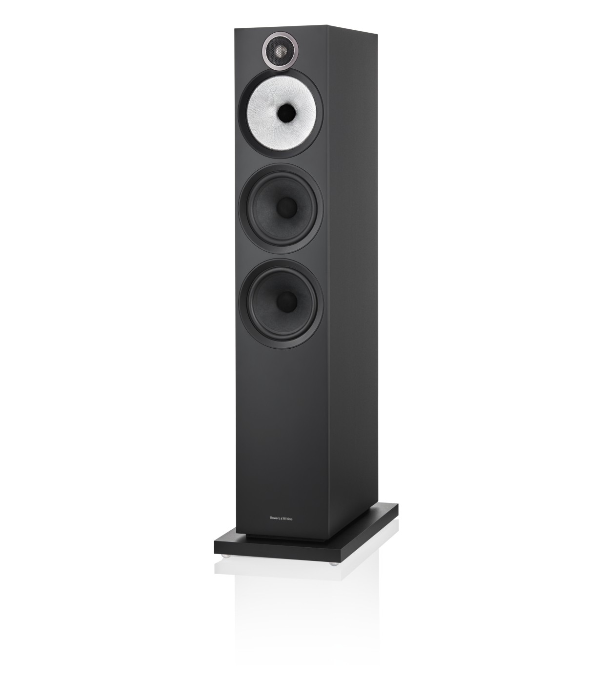 Bowers & Wilkins 606 S3 Bookshelf Speakers Review: Classic and