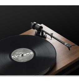 Pro-Ject E1 Phono Turntable