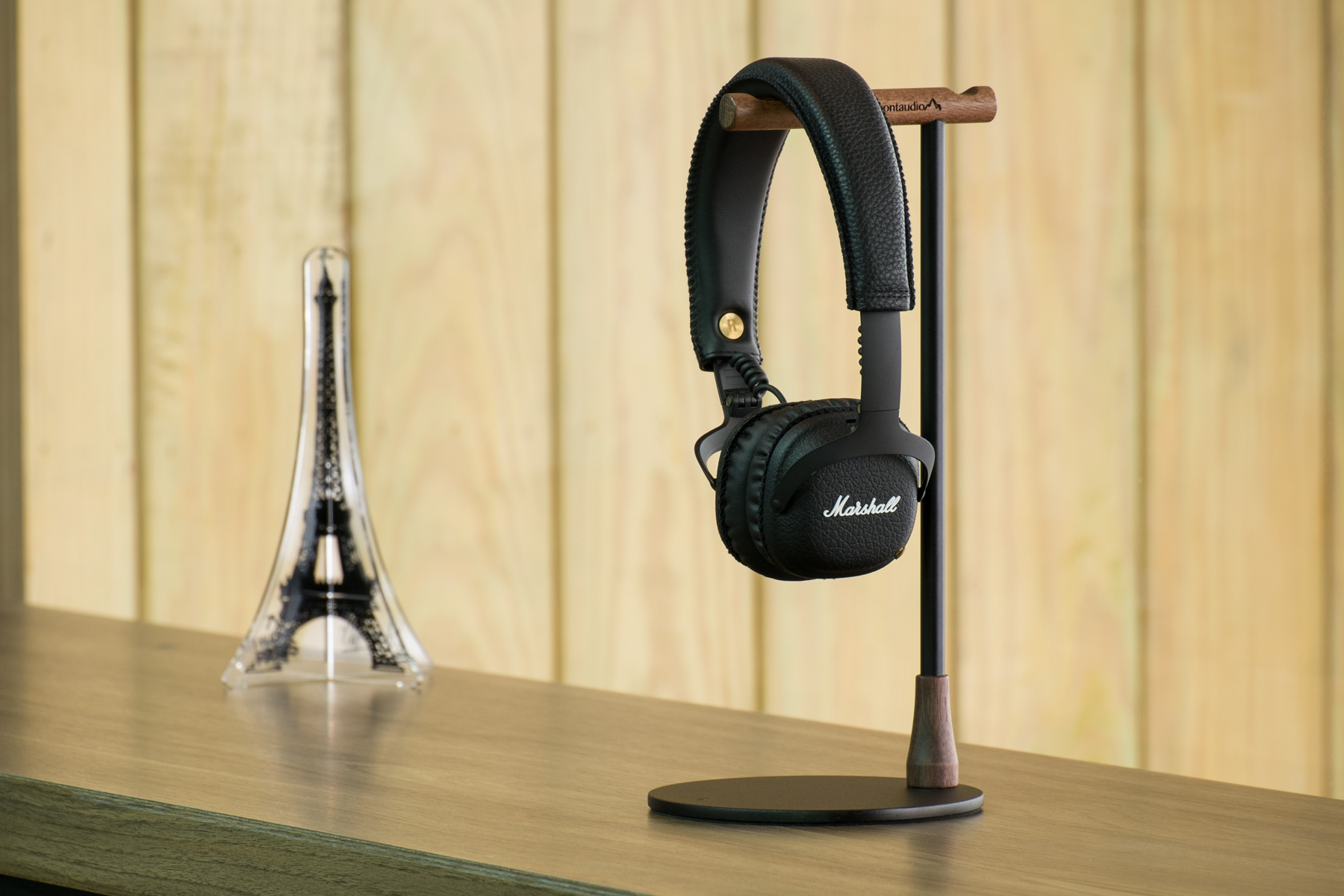 Montaudio Aoraki M3 Walnut Headphone Sta